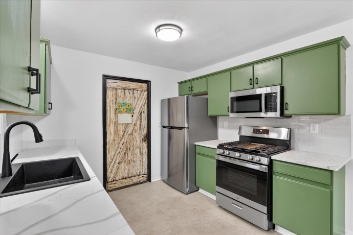 615 Winfield, SOUTH BELOIT, Illinois 61080, 3 Bedrooms Bedrooms, ,2 BathroomsBathrooms,House,For Sale,Winfield,202600143