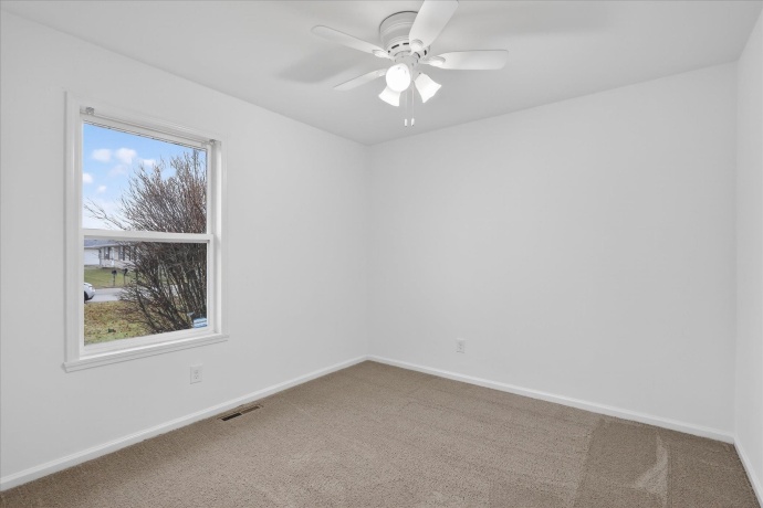 615 Winfield, SOUTH BELOIT, Illinois 61080, 3 Bedrooms Bedrooms, ,2 BathroomsBathrooms,House,For Sale,Winfield,202600143