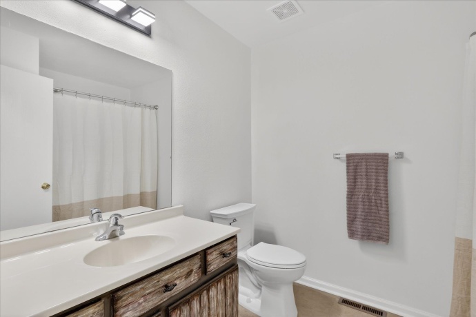 615 Winfield, SOUTH BELOIT, Illinois 61080, 3 Bedrooms Bedrooms, ,2 BathroomsBathrooms,House,For Sale,Winfield,202600143