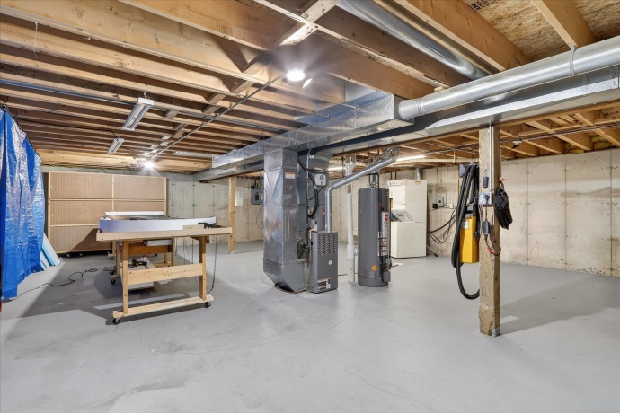 615 Winfield, SOUTH BELOIT, Illinois 61080, 3 Bedrooms Bedrooms, ,2 BathroomsBathrooms,House,For Sale,Winfield,202600143