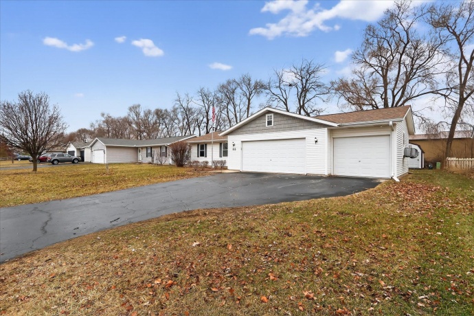 615 Winfield, SOUTH BELOIT, Illinois 61080, 3 Bedrooms Bedrooms, ,2 BathroomsBathrooms,House,For Sale,Winfield,202600143