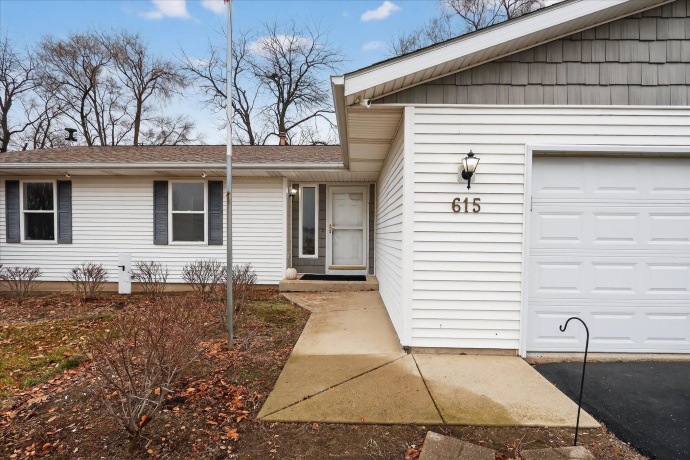 615 Winfield, SOUTH BELOIT, Illinois 61080, 3 Bedrooms Bedrooms, ,2 BathroomsBathrooms,House,For Sale,Winfield,202600143