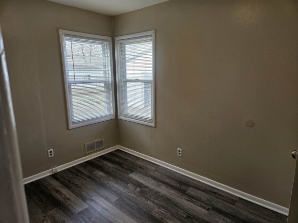 1807 Bell, ROCKFORD, Illinois 61103, 3 Bedrooms Bedrooms, ,1 BathroomBathrooms,House,For Sale,Bell,202600147