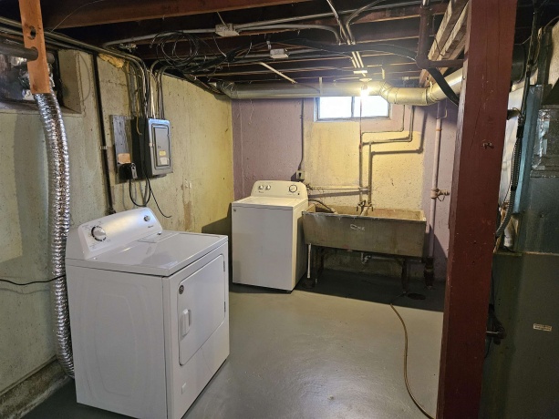 1807 Bell, ROCKFORD, Illinois 61103, 3 Bedrooms Bedrooms, ,1 BathroomBathrooms,House,For Sale,Bell,202600147