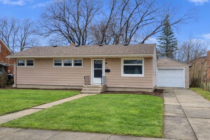 1807 Bell, ROCKFORD, Illinois 61103, 3 Bedrooms Bedrooms, ,1 BathroomBathrooms,House,For Sale,Bell,202600147