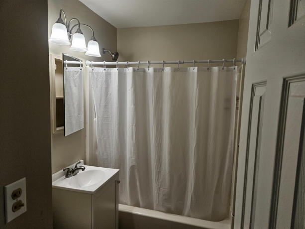 1807 Bell, ROCKFORD, Illinois 61103, 3 Bedrooms Bedrooms, ,1 BathroomBathrooms,House,For Sale,Bell,202600147