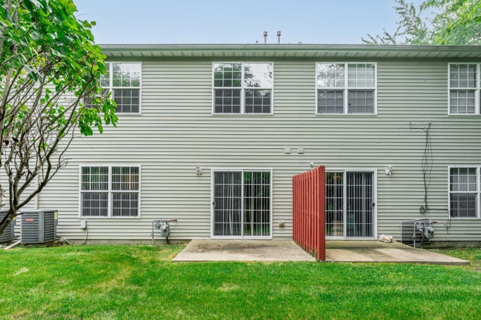 3540 St Anthony #3, ROCKFORD, Illinois 61101, 4 Bedrooms Bedrooms, ,2 BathroomsBathrooms,Condominium,For Sale,St Anthony #3,202600154