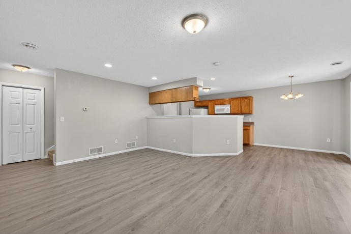 3540 St Anthony #2, ROCKFORD, Illinois 61101, 2 Bedrooms Bedrooms, ,1 BathroomBathrooms,Condominium,For Sale,St Anthony #2,202600156