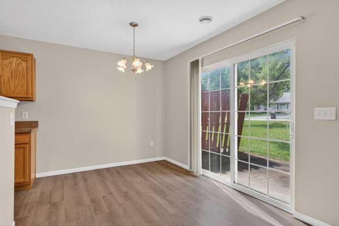 3540 St Anthony #2, ROCKFORD, Illinois 61101, 2 Bedrooms Bedrooms, ,1 BathroomBathrooms,Condominium,For Sale,St Anthony #2,202600156