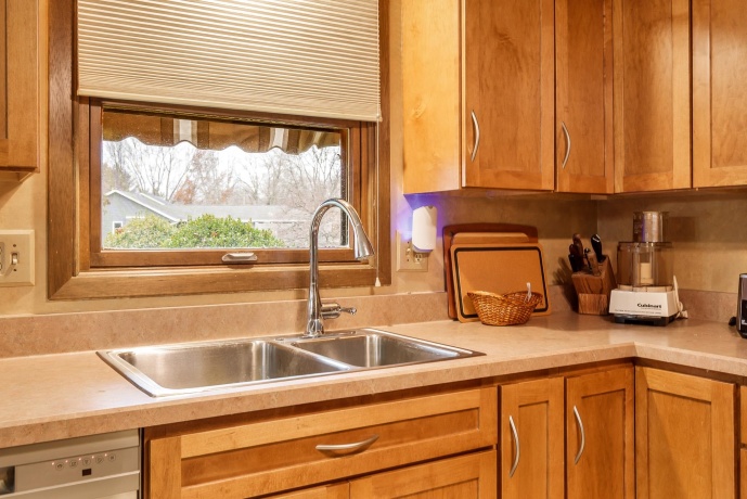 3165 Cavendish, ROCKFORD, Illinois 61109, 3 Bedrooms Bedrooms, ,1 BathroomBathrooms,House,For Sale,Cavendish,202600155