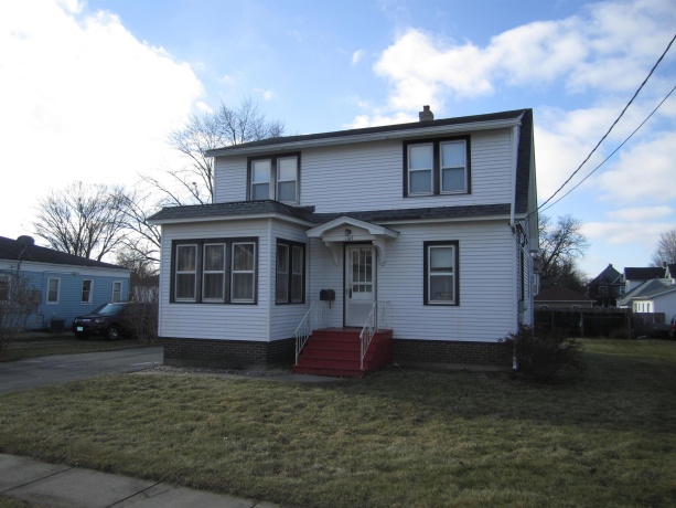 1107 MAIN, BELVIDERE, Illinois 61008, 2 Bedrooms Bedrooms, ,2 BathroomsBathrooms,House,For Sale,MAIN,202600162
