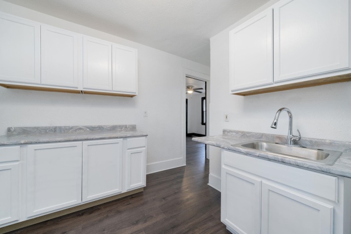 1128 21st, ROCKFORD, Illinois 61104, ,2 Units,For Sale,21st,202600163