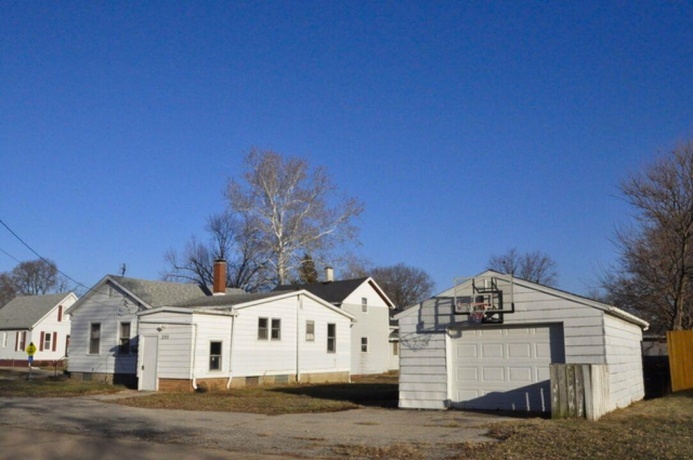 295 Illinois, MARSEILLES, Illinois 61341, 3 Bedrooms Bedrooms, ,1 BathroomBathrooms,House,For Sale,Illinois,202600166