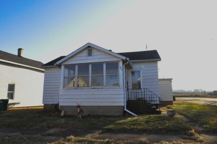 295 Illinois, MARSEILLES, Illinois 61341, 3 Bedrooms Bedrooms, ,1 BathroomBathrooms,House,For Sale,Illinois,202600166