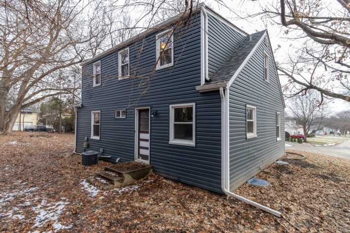 743 Bohm, ROCKFORD, Illinois 61107, 4 Bedrooms Bedrooms, ,2 BathroomsBathrooms,House,For Sale,Bohm,202600171