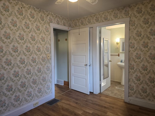 320 Westmoreland, ROCKFORD, Illinois 61102, 3 Bedrooms Bedrooms, ,1 BathroomBathrooms,House,For Sale,Westmoreland,202600175