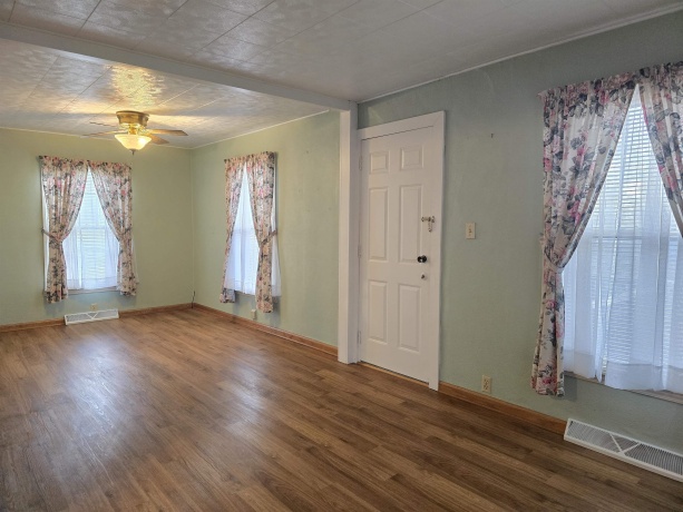 320 Westmoreland, ROCKFORD, Illinois 61102, 3 Bedrooms Bedrooms, ,1 BathroomBathrooms,House,For Sale,Westmoreland,202600175