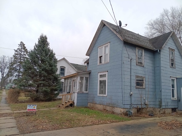 409 Avon, FREEPORT, Illinois 61032, 3 Bedrooms Bedrooms, ,1 BathroomBathrooms,House,For Sale,Avon,202600176