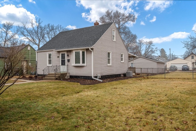 238 SHERIDAN, LOVES PARK, Illinois 61111, 4 Bedrooms Bedrooms, ,1 BathroomBathrooms,House,For Sale,SHERIDAN,202600178