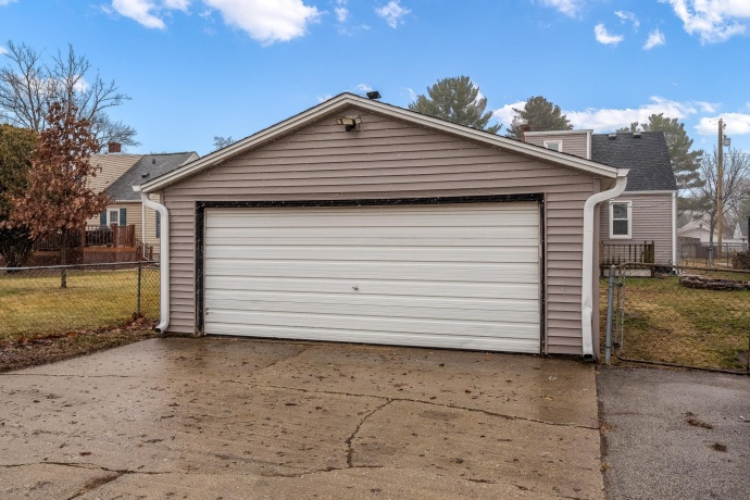 238 SHERIDAN, LOVES PARK, Illinois 61111, 4 Bedrooms Bedrooms, ,1 BathroomBathrooms,House,For Sale,SHERIDAN,202600178