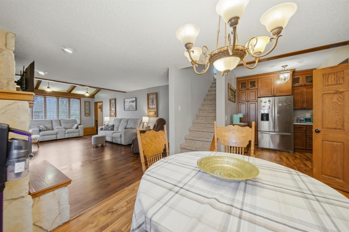 705 Institute, DIXON, Illinois 61021, 3 Bedrooms Bedrooms, ,1 BathroomBathrooms,House,For Sale,Institute,202600187