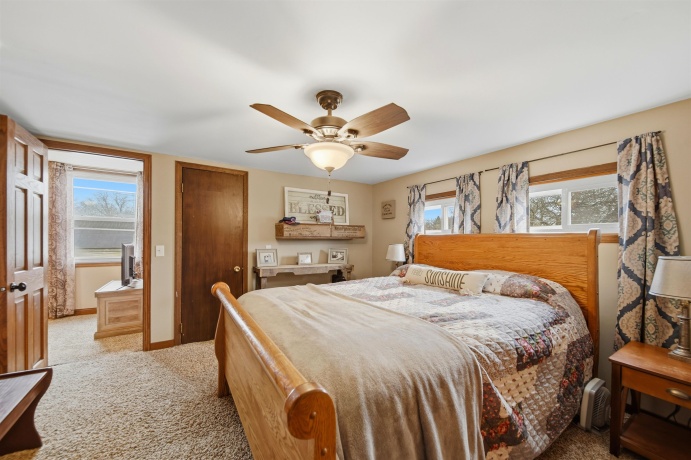 705 Institute, DIXON, Illinois 61021, 3 Bedrooms Bedrooms, ,1 BathroomBathrooms,House,For Sale,Institute,202600187