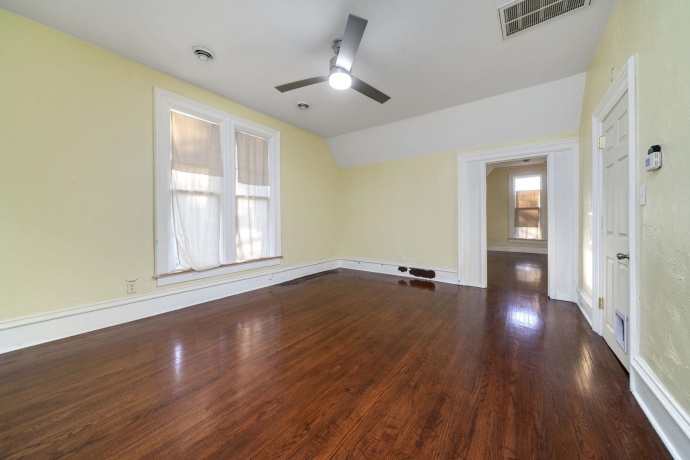 732 Seminary, ROCKFORD, Illinois 61104, 4 Bedrooms Bedrooms, ,1 BathroomBathrooms,House,For Sale,Seminary,202600188