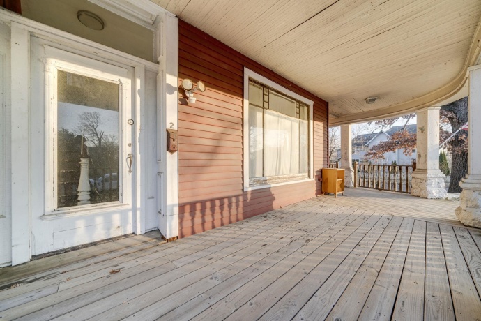 732 Seminary, ROCKFORD, Illinois 61104, 4 Bedrooms Bedrooms, ,1 BathroomBathrooms,House,For Sale,Seminary,202600188