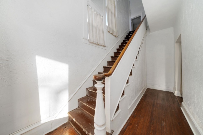 732 Seminary, ROCKFORD, Illinois 61104, 4 Bedrooms Bedrooms, ,1 BathroomBathrooms,House,For Sale,Seminary,202600188