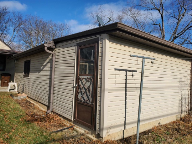 2216 Dresden, ROCKFORD, Illinois 61103, 2 Bedrooms Bedrooms, ,2 BathroomsBathrooms,House,For Sale,Dresden,202600191