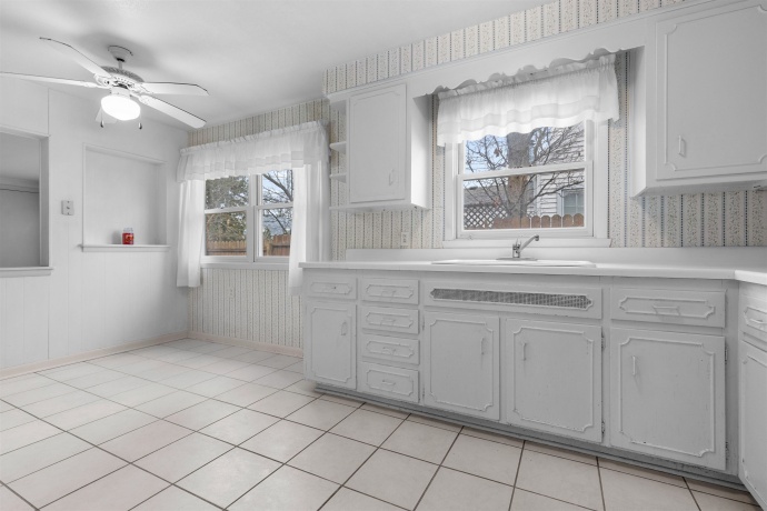 2820 BUCKINGHAM, ROCKFORD, Illinois 61107, 2 Bedrooms Bedrooms, ,1 BathroomBathrooms,House,For Sale,BUCKINGHAM,202600192