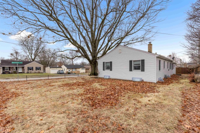 2820 BUCKINGHAM, ROCKFORD, Illinois 61107, 2 Bedrooms Bedrooms, ,1 BathroomBathrooms,House,For Sale,BUCKINGHAM,202600192