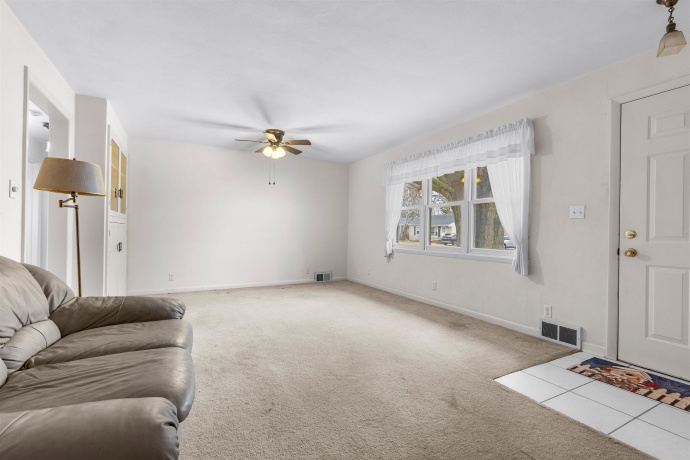 2820 BUCKINGHAM, ROCKFORD, Illinois 61107, 2 Bedrooms Bedrooms, ,1 BathroomBathrooms,House,For Sale,BUCKINGHAM,202600192