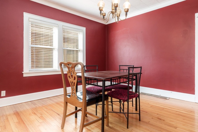 2310 Broadway, ROCKFORD, Illinois 61104, 4 Bedrooms Bedrooms, ,2 BathroomsBathrooms,House,For Sale,Broadway,202506964