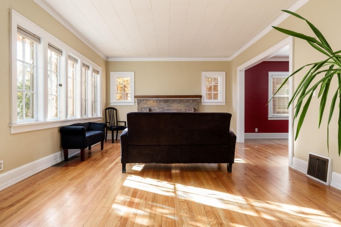 2310 Broadway, ROCKFORD, Illinois 61104, 4 Bedrooms Bedrooms, ,2 BathroomsBathrooms,House,For Sale,Broadway,202506964