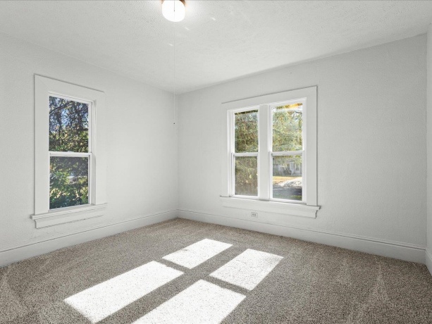 1227 Chestnut, ROCKFORD, Illinois 61102, 3 Bedrooms Bedrooms, ,1 BathroomBathrooms,House,For Sale,Chestnut,202507104