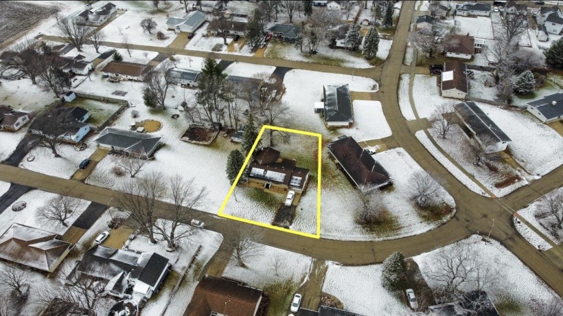 304 LUMAR, PEARL CITY, Illinois 61062, 2 Bedrooms Bedrooms, ,2 BathroomsBathrooms,House,For Sale,LUMAR,202600198