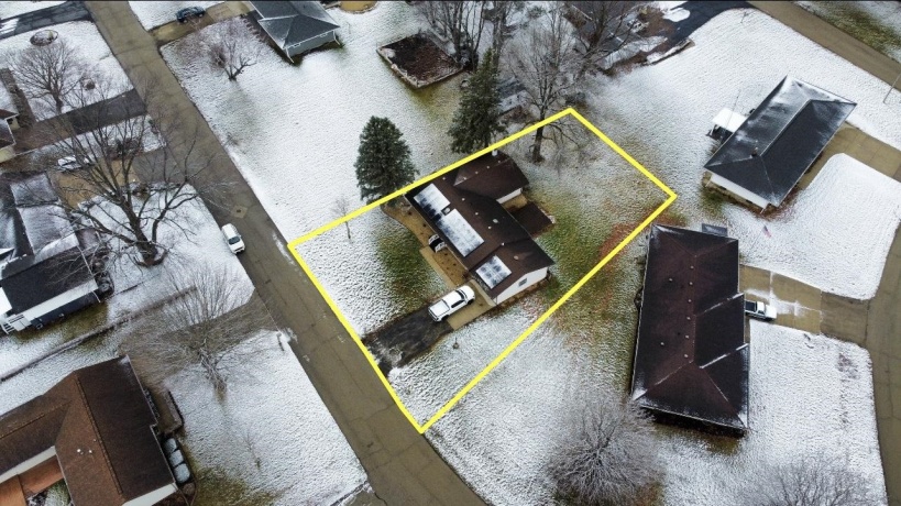 304 LUMAR, PEARL CITY, Illinois 61062, 2 Bedrooms Bedrooms, ,2 BathroomsBathrooms,House,For Sale,LUMAR,202600198