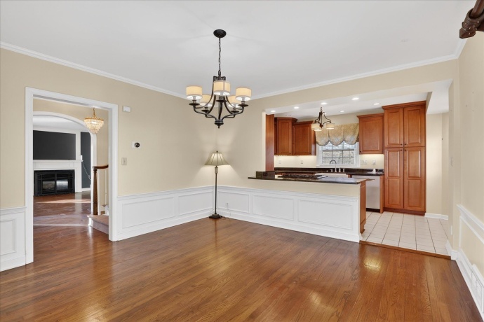 422 Gardiner, ROCKFORD, Illinois 61107, 3 Bedrooms Bedrooms, ,2 BathroomsBathrooms,House,For Sale,Gardiner,202600200