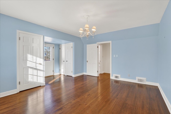 422 Gardiner, ROCKFORD, Illinois 61107, 3 Bedrooms Bedrooms, ,2 BathroomsBathrooms,House,For Sale,Gardiner,202600200