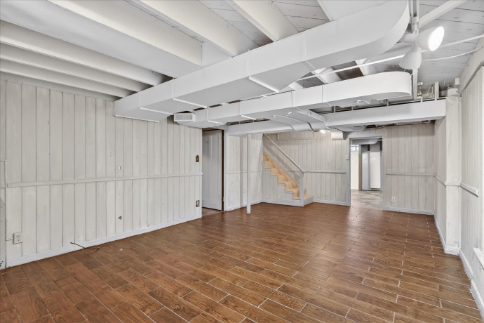 422 Gardiner, ROCKFORD, Illinois 61107, 3 Bedrooms Bedrooms, ,2 BathroomsBathrooms,House,For Sale,Gardiner,202600200