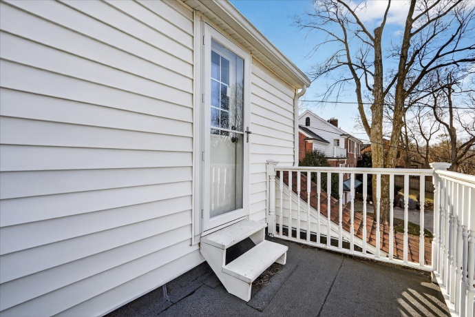 422 Gardiner, ROCKFORD, Illinois 61107, 3 Bedrooms Bedrooms, ,2 BathroomsBathrooms,House,For Sale,Gardiner,202600200