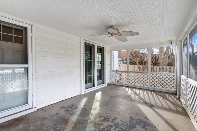 422 Gardiner, ROCKFORD, Illinois 61107, 3 Bedrooms Bedrooms, ,2 BathroomsBathrooms,House,For Sale,Gardiner,202600200