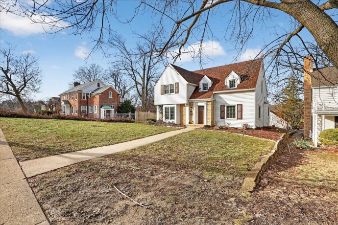 422 Gardiner, ROCKFORD, Illinois 61107, 3 Bedrooms Bedrooms, ,2 BathroomsBathrooms,House,For Sale,Gardiner,202600200