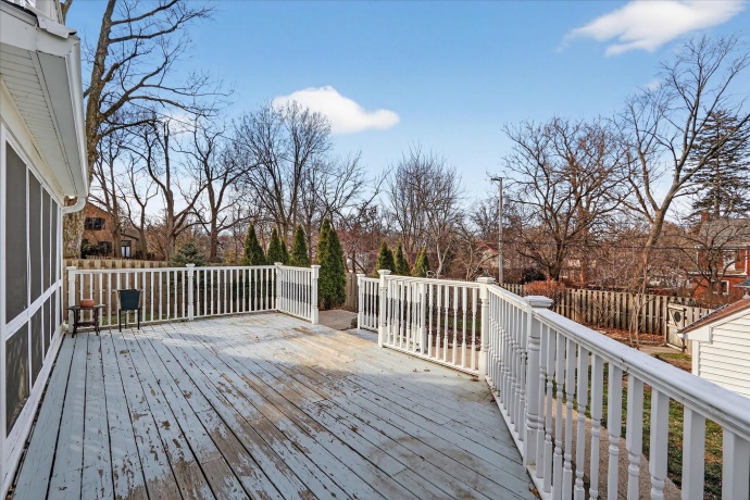 422 Gardiner, ROCKFORD, Illinois 61107, 3 Bedrooms Bedrooms, ,2 BathroomsBathrooms,House,For Sale,Gardiner,202600200