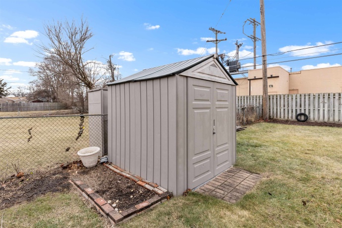 6326 1st, LOVES PARK, Illinois 61111, 2 Bedrooms Bedrooms, ,1 BathroomBathrooms,House,For Sale,1st,202600201