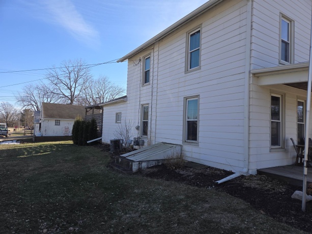 401 Linn, SHANNON, Illinois 61078, 3 Bedrooms Bedrooms, ,1 BathroomBathrooms,House,For Sale,Linn,202600202