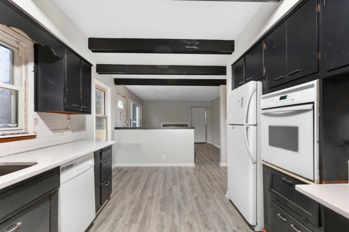 920 Oakley, ROCKFORD, Illinois 61101, 3 Bedrooms Bedrooms, ,2 BathroomsBathrooms,House,For Sale,Oakley,202600203