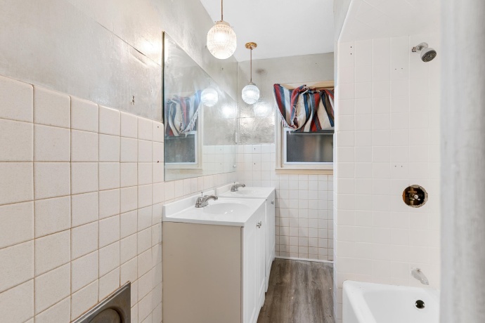 920 Oakley, ROCKFORD, Illinois 61101, 3 Bedrooms Bedrooms, ,2 BathroomsBathrooms,House,For Sale,Oakley,202600203