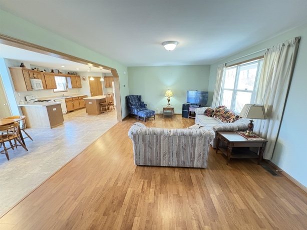 8431 Dean, SAVANNA, Illinois 61074, 3 Bedrooms Bedrooms, ,2 BathroomsBathrooms,House,For Sale,Dean,202600208